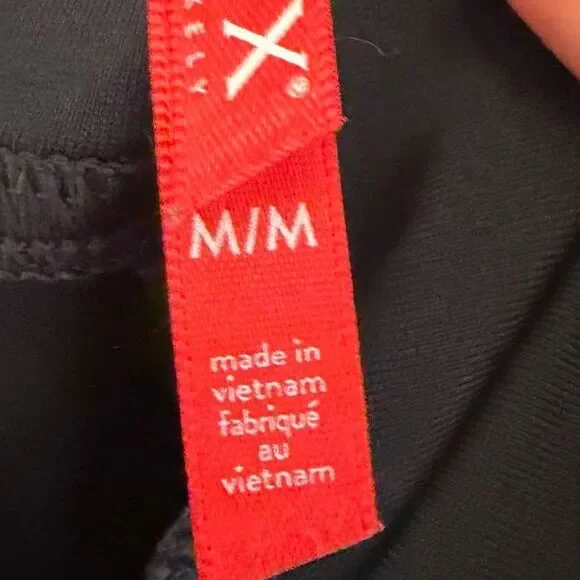 SPANX Faux Leather Black Leggings Women’s Sz Medium Style 2437 - Picture 4 of 4